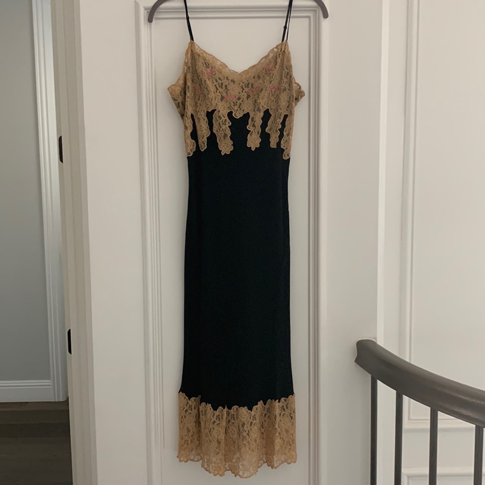 Betsey Johnson Floral Lace Slip Dress Vintage Size 6, side zip, great condition